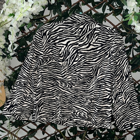 Vintage Bandolino Black and White Zebra Print Jacket - Picture 7 of 7